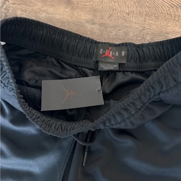 Jordan Men’s Zipper Tapered Black White Pants Jogger Large - Picture 3 of 4